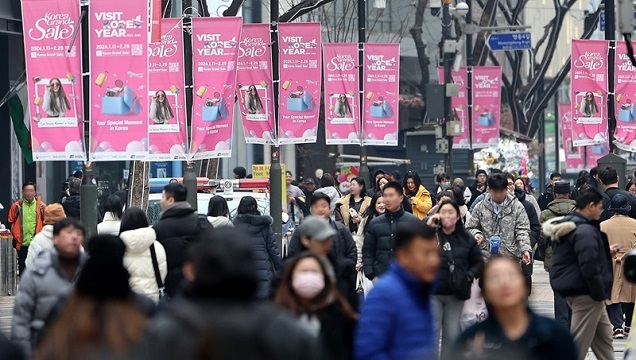 막내린 ‘코리아그랜드세일’, 방한객 12만명 유치…외국인 90% ‘만족’